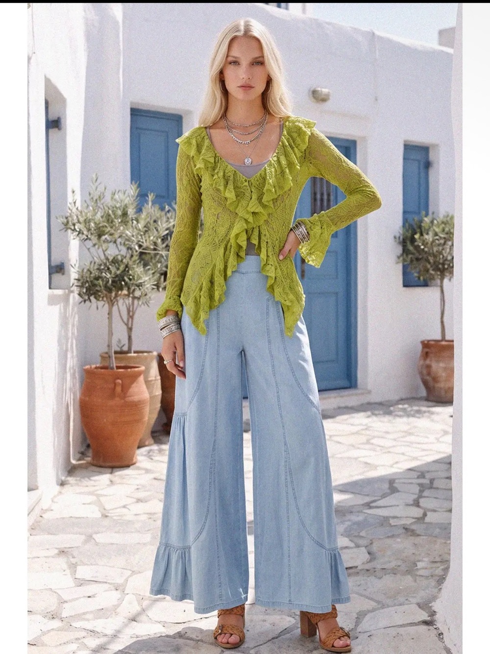 Boho Wide Leg Denim Tiered Palazzo Pants. Light
blue. Large